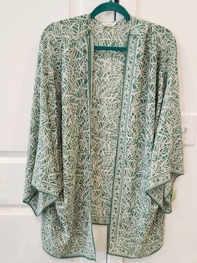 Max Studio Green and Cream Printed Kimono